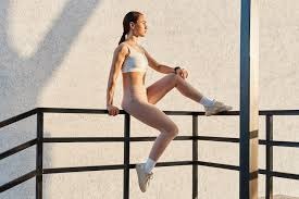 中超：广州队客场3-0横扫深圳队