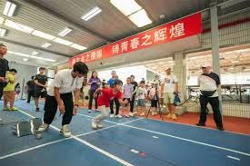 篮球湖人替补球员获得更多出场时间